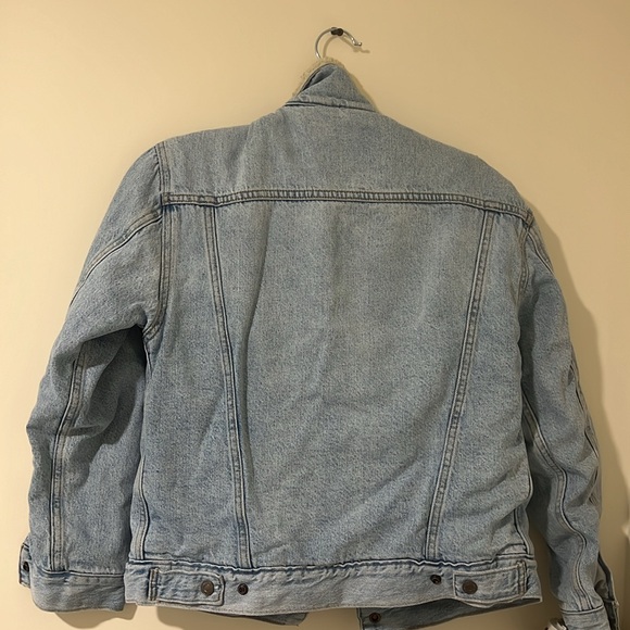 Women's Original Denim Trucker with Sherpa Lining 💙 - Picture 9 of 11